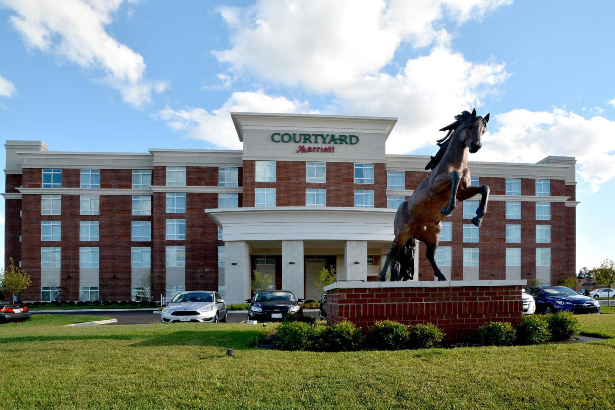 Courtyard By Marriott Youngstown Canfield Eksteriør bilde