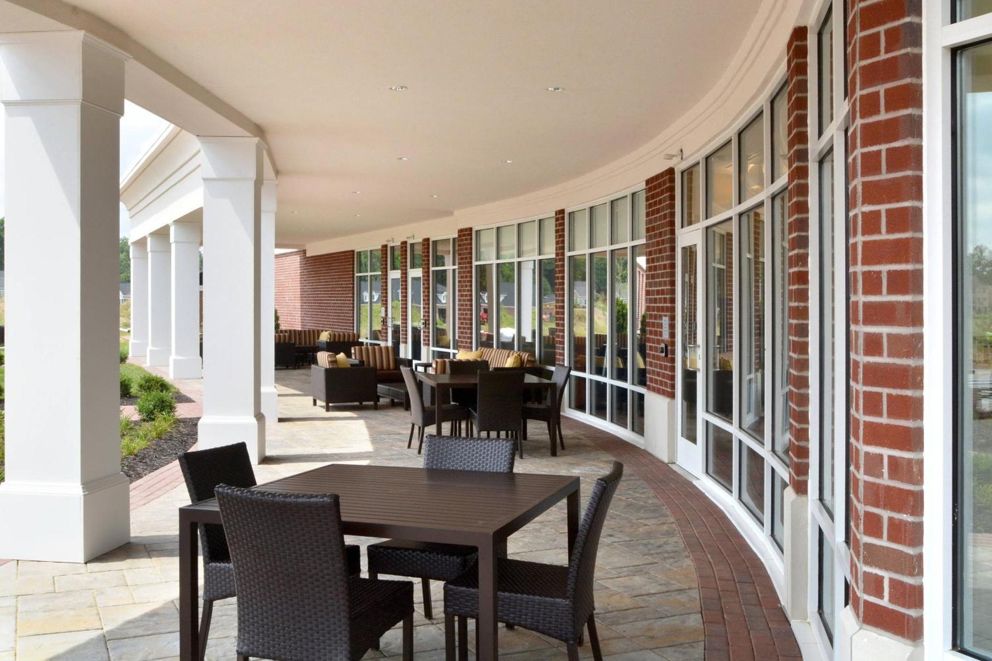Courtyard By Marriott Youngstown Canfield Eksteriør bilde