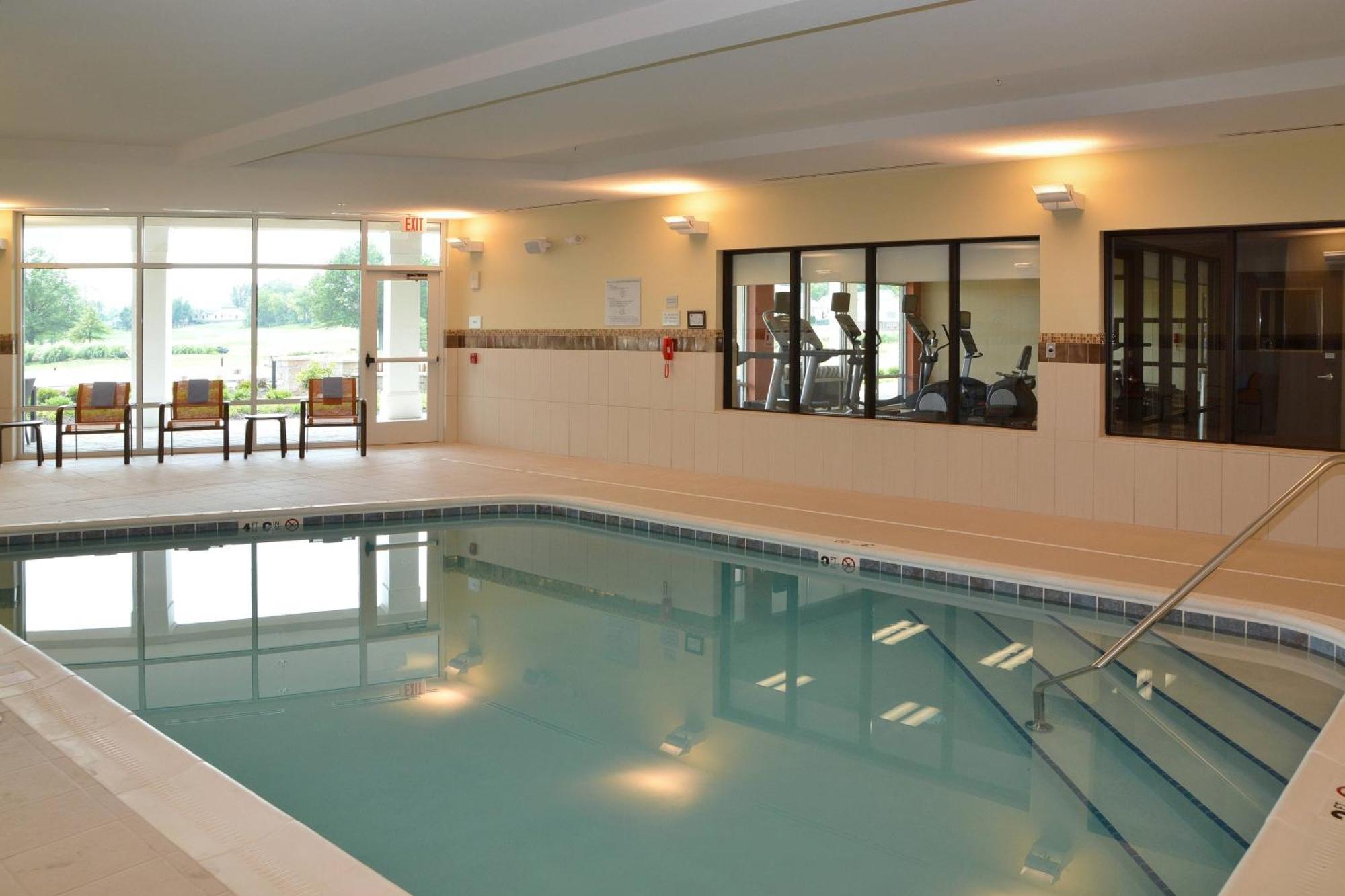 Courtyard By Marriott Youngstown Canfield Eksteriør bilde