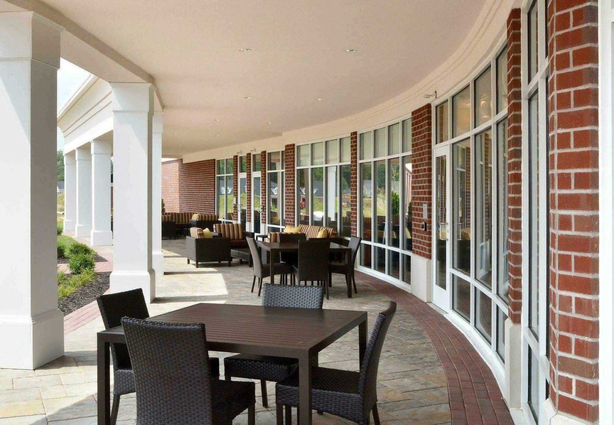Courtyard By Marriott Youngstown Canfield Eksteriør bilde